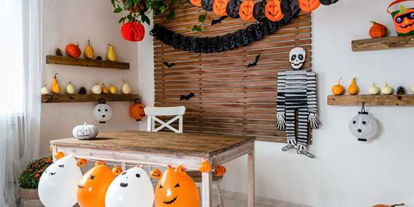 12 DIY Halloween Decorations That Are Easy And Spooky